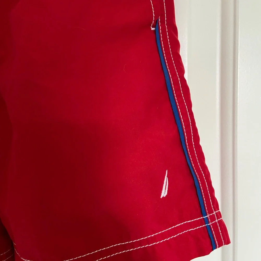 EUC Nautica boy’s red mesh lined drawstring waist pocket‎ swim trunks swimsuit S